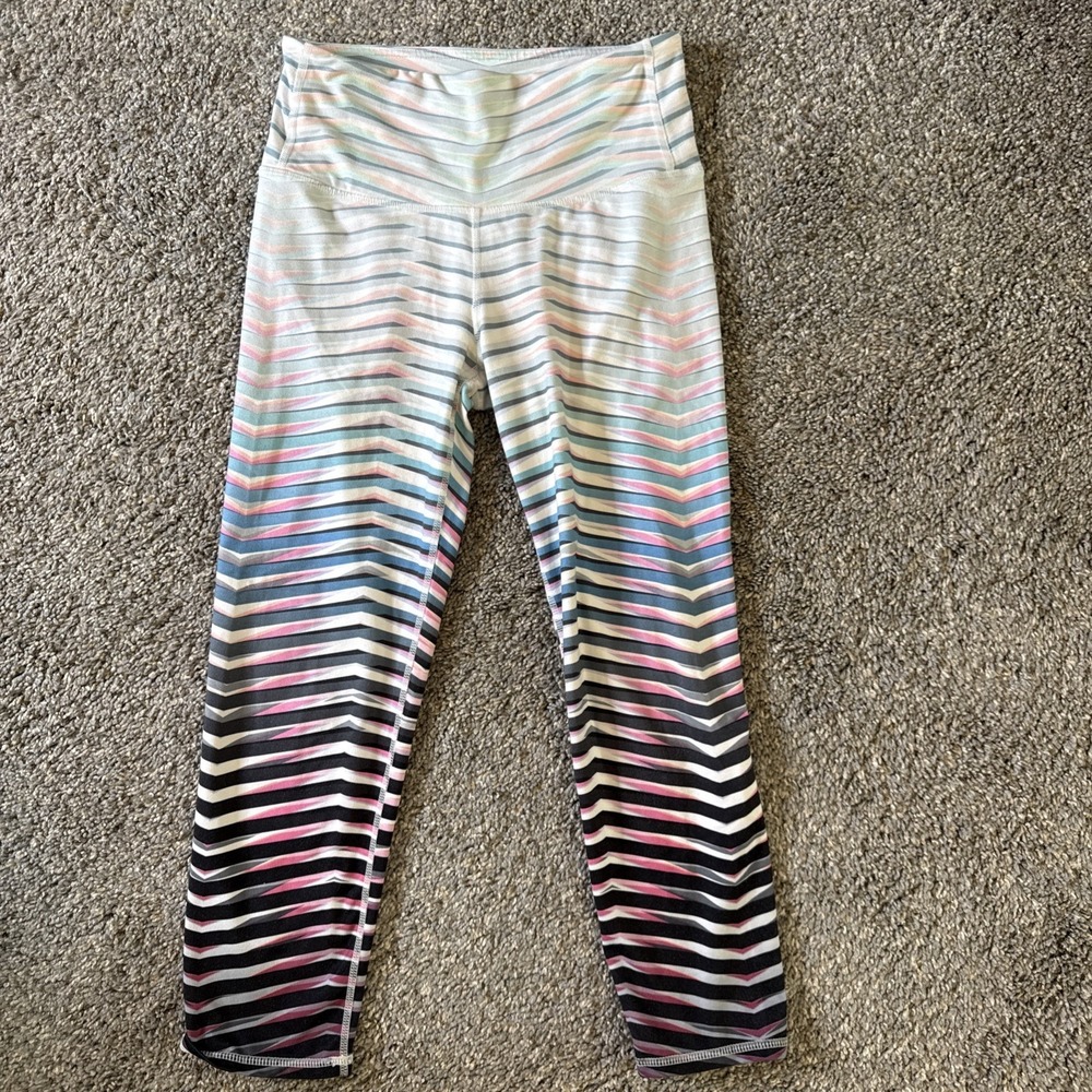 Athleta Women'sβ Leggings Athletic Cropped Geometric Print Size XS